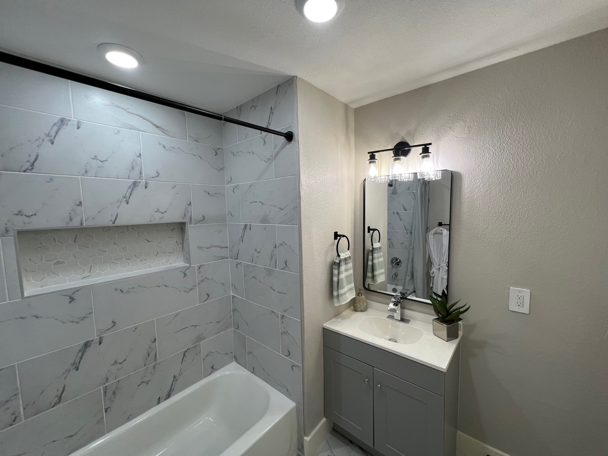 1728 W Washington Street Denison TX 75020