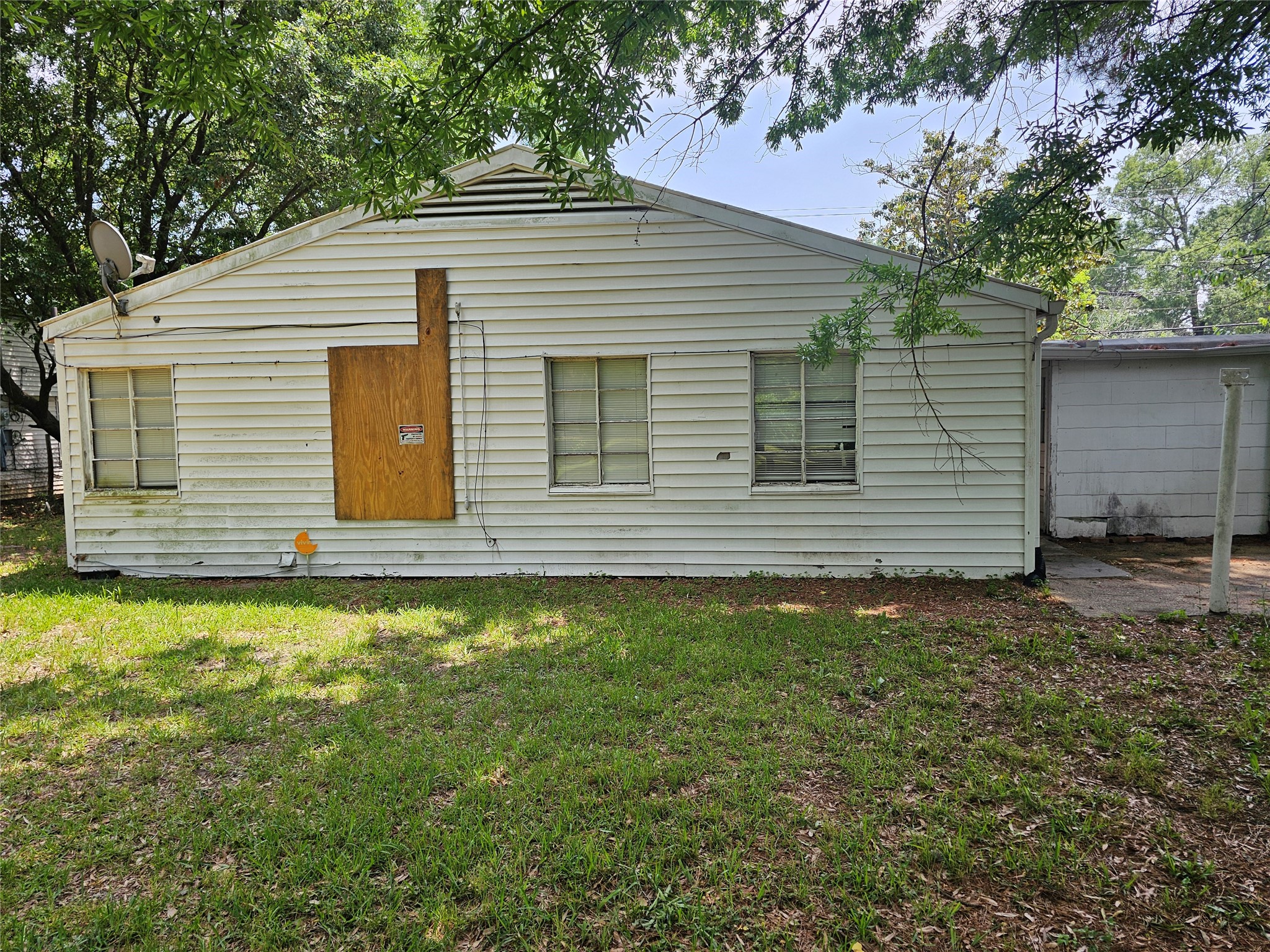 1808 Corbitt Street Shreveport LA 71108