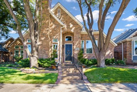 7124 Elm Creek Lane Dallas TX 75252