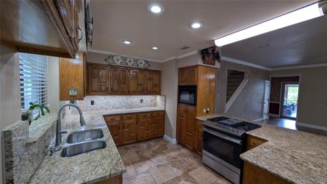 304 Becky Lane Waxahachie TX 75165