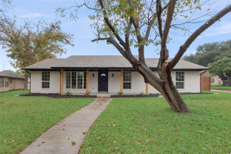 2102 Huntington Drive Grand Prairie TX 75051