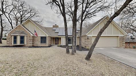 1009 Wood Ridge Drive Azle TX 76020