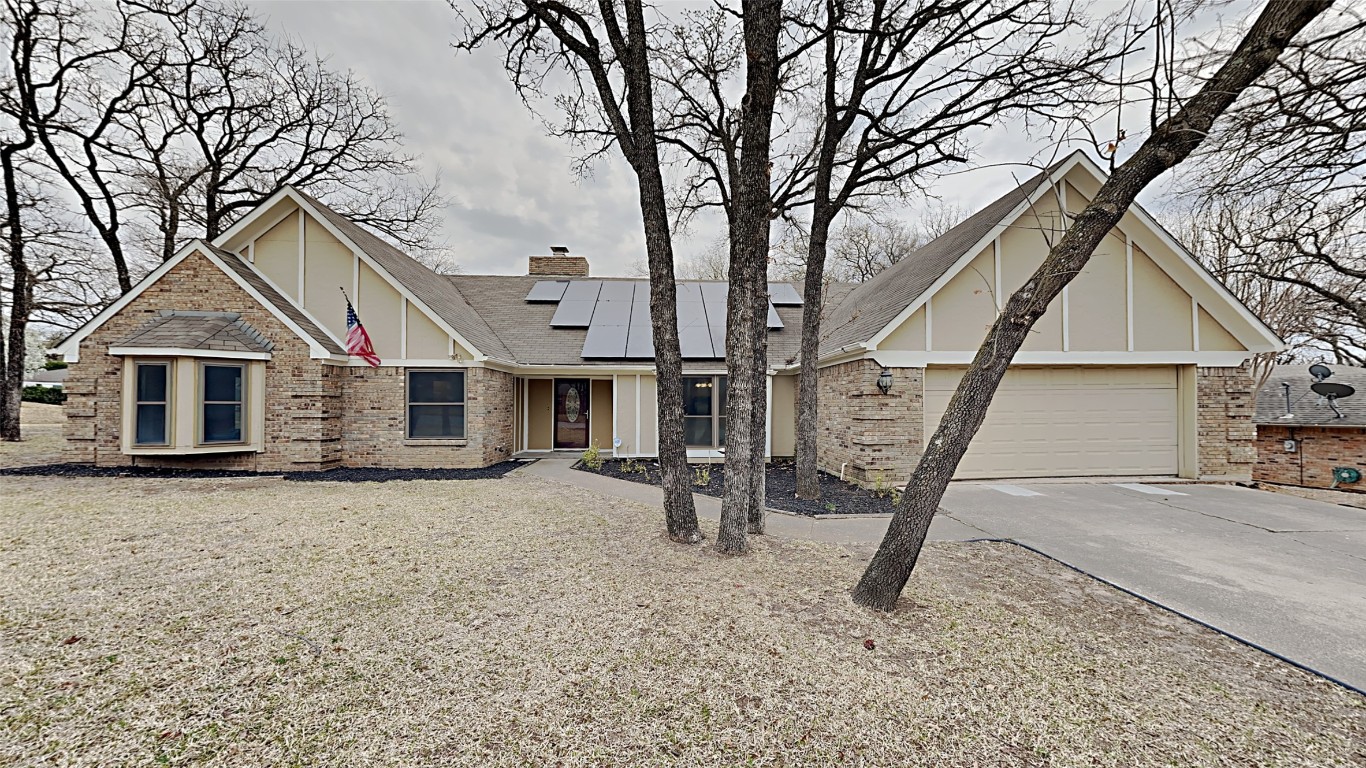 1009 Wood Ridge Drive Azle TX 76020