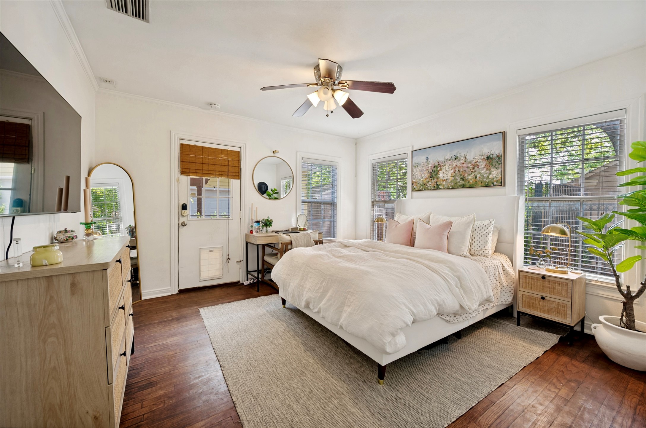 6046 Penrose Avenue Dallas TX 75206