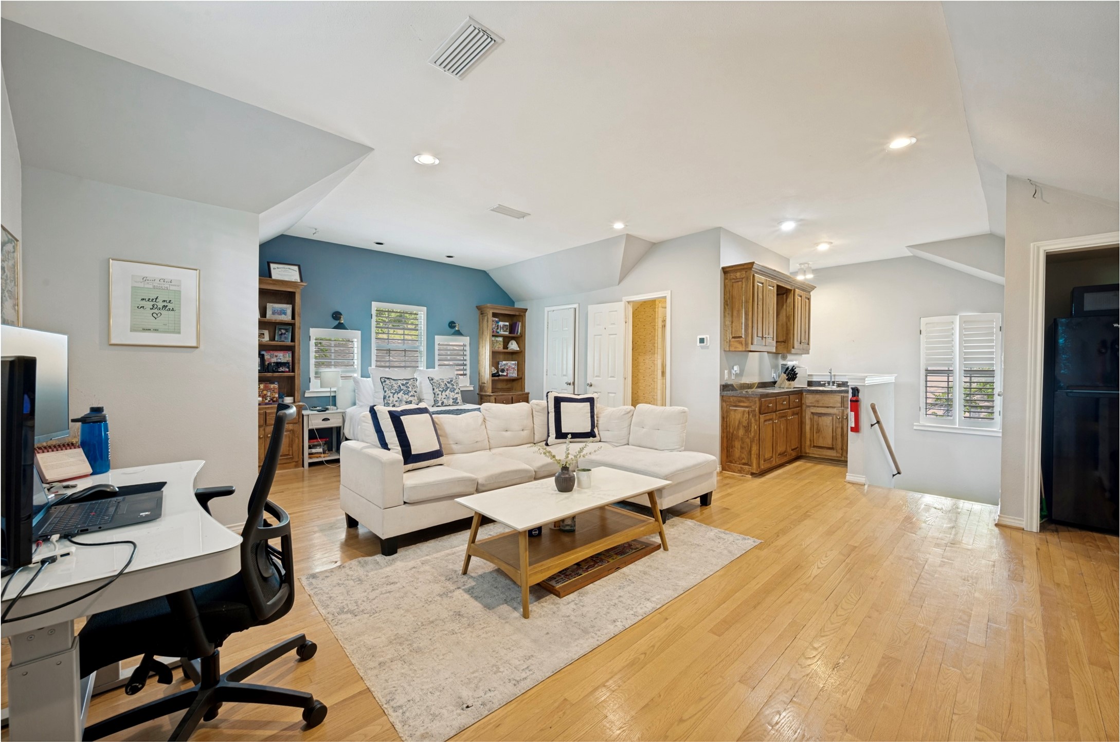 6046 Penrose Avenue Dallas TX 75206