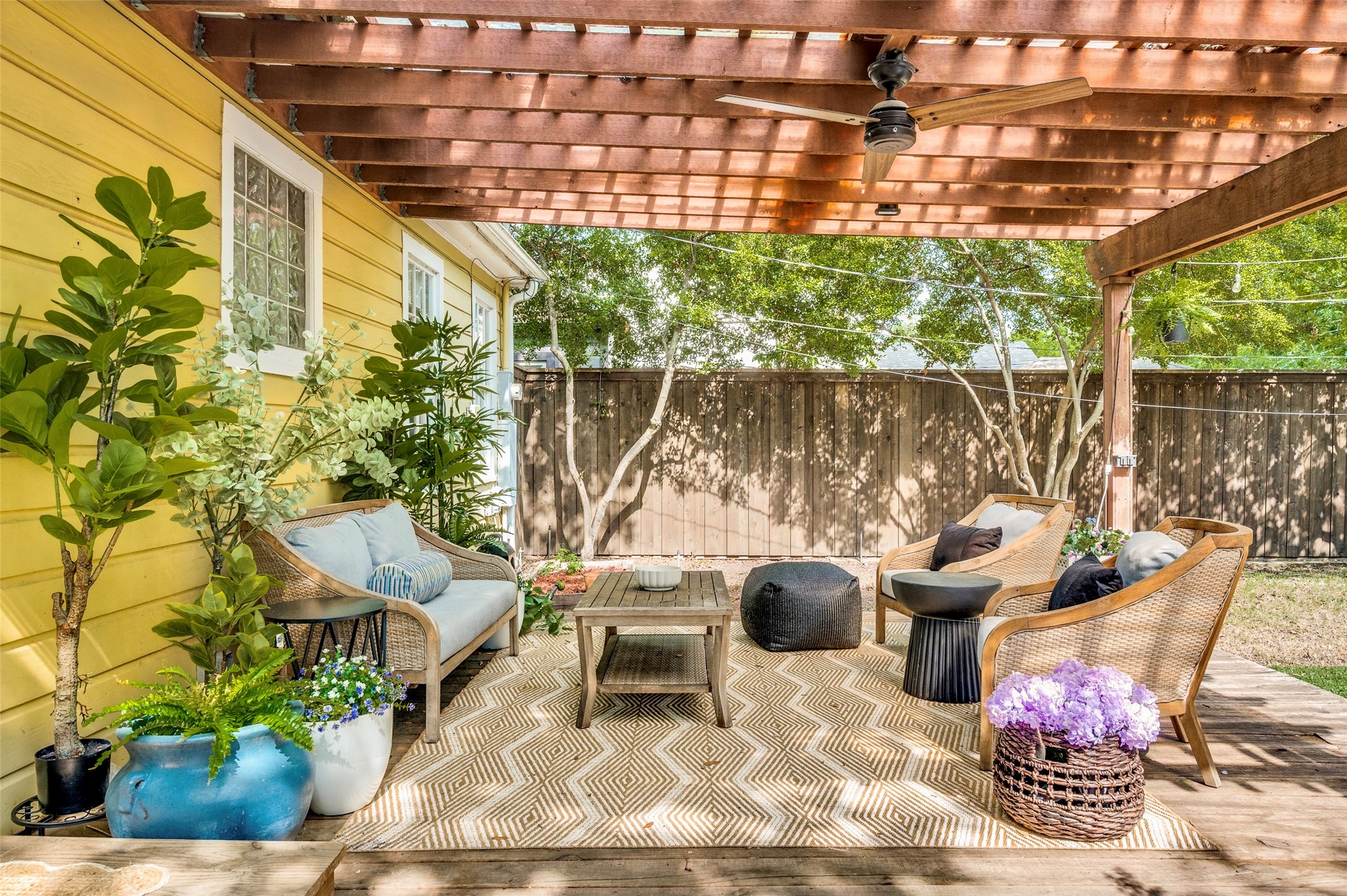 6046 Penrose Avenue Dallas TX 75206