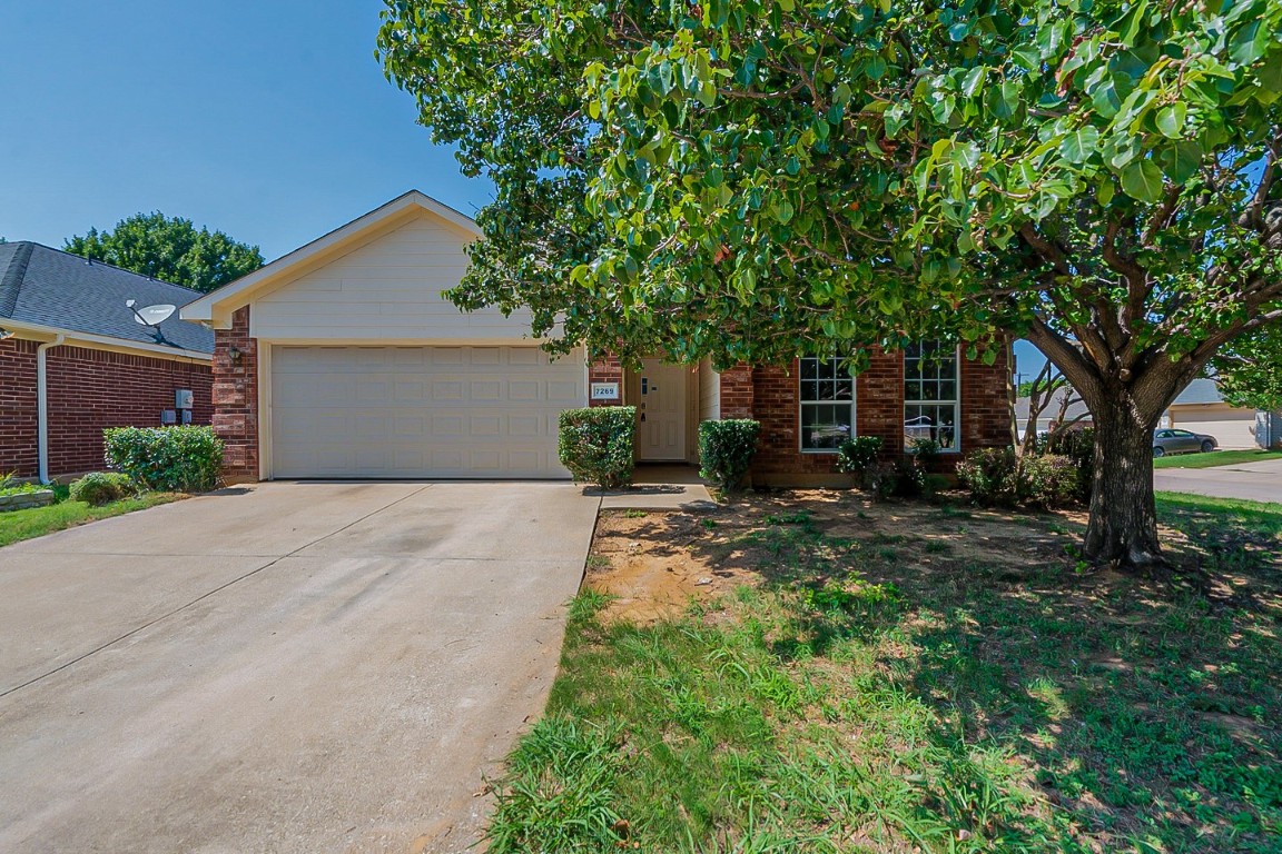 7269 Retriever Lane Fort Worth TX 76120