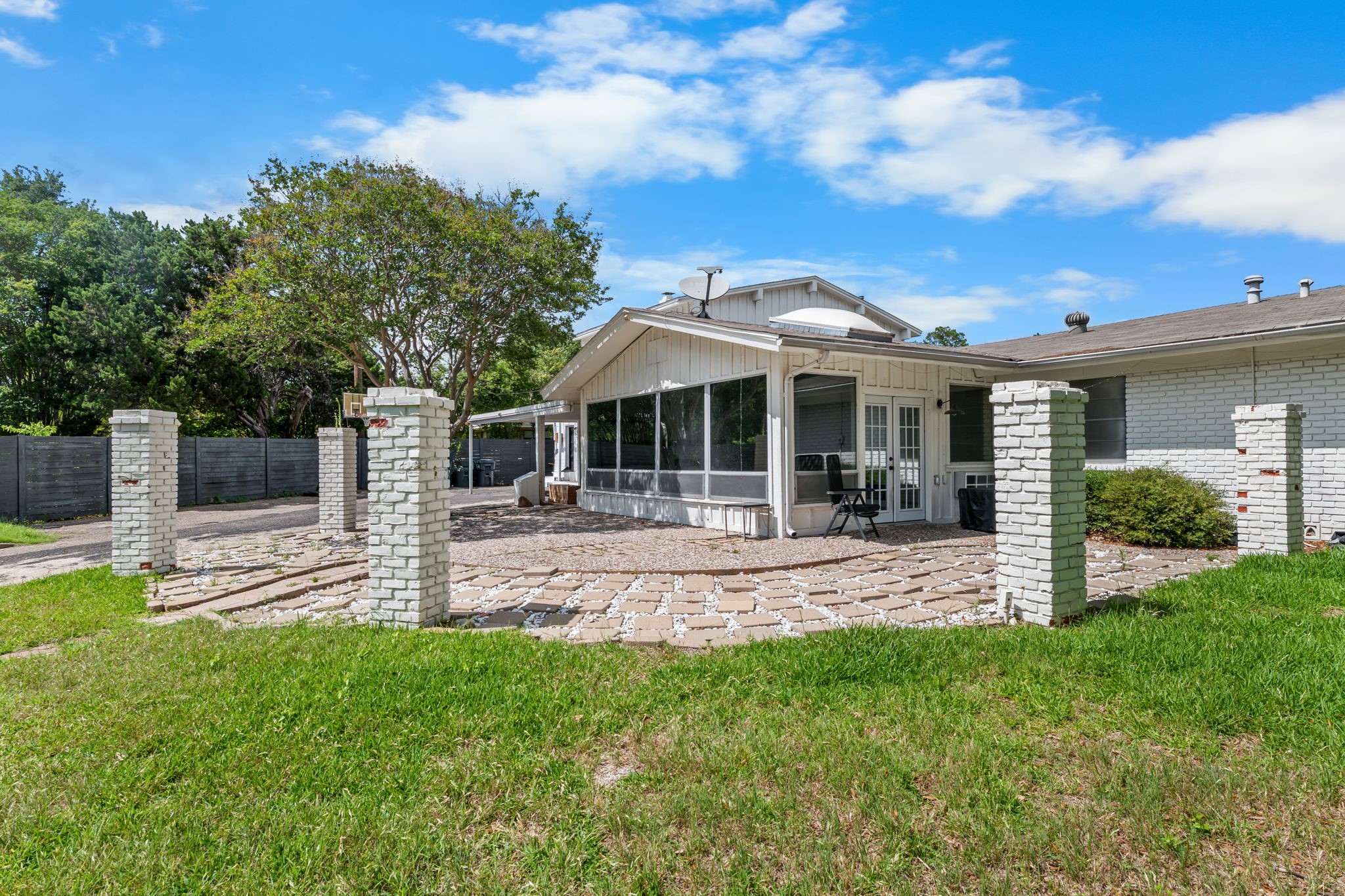 2300 Mount Carmel Drive Waco TX 76710