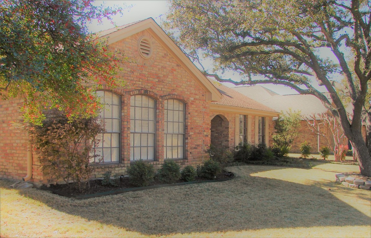 6138 Black Berry Lane Dallas TX 75248