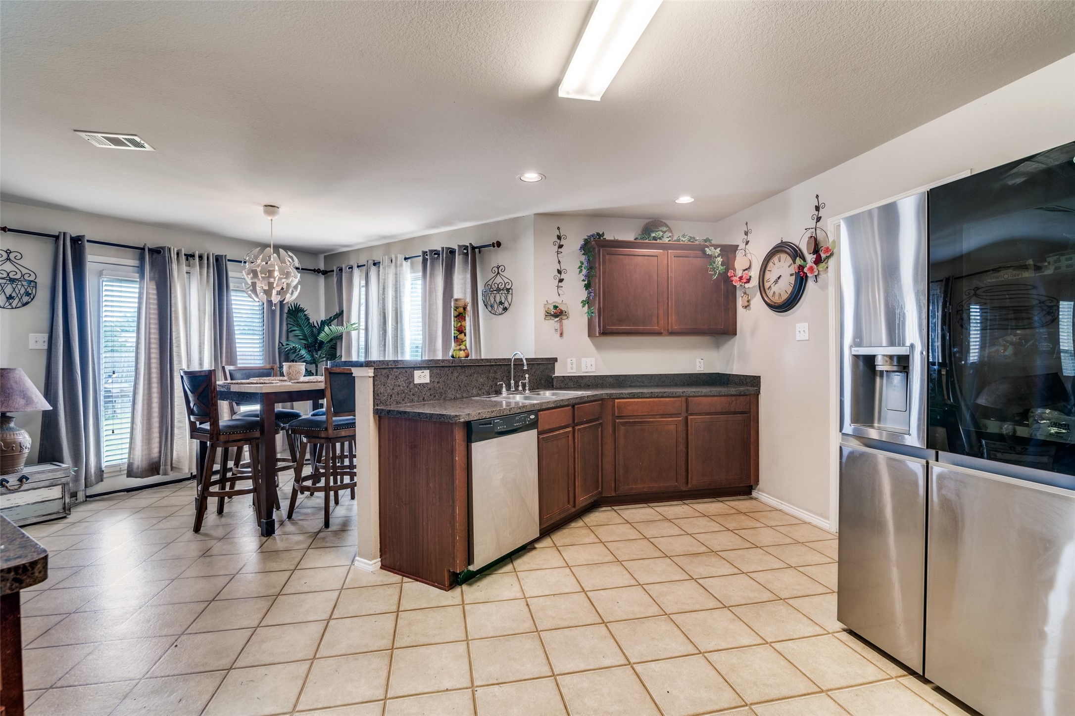 2040 Stagecoach Trail Heartland TX 75126