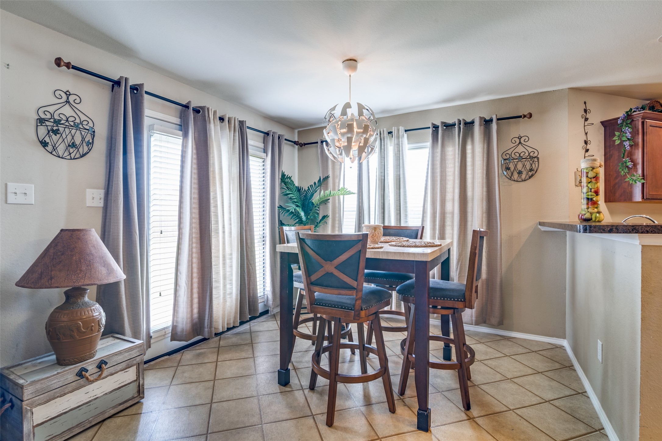 2040 Stagecoach Trail Heartland TX 75126