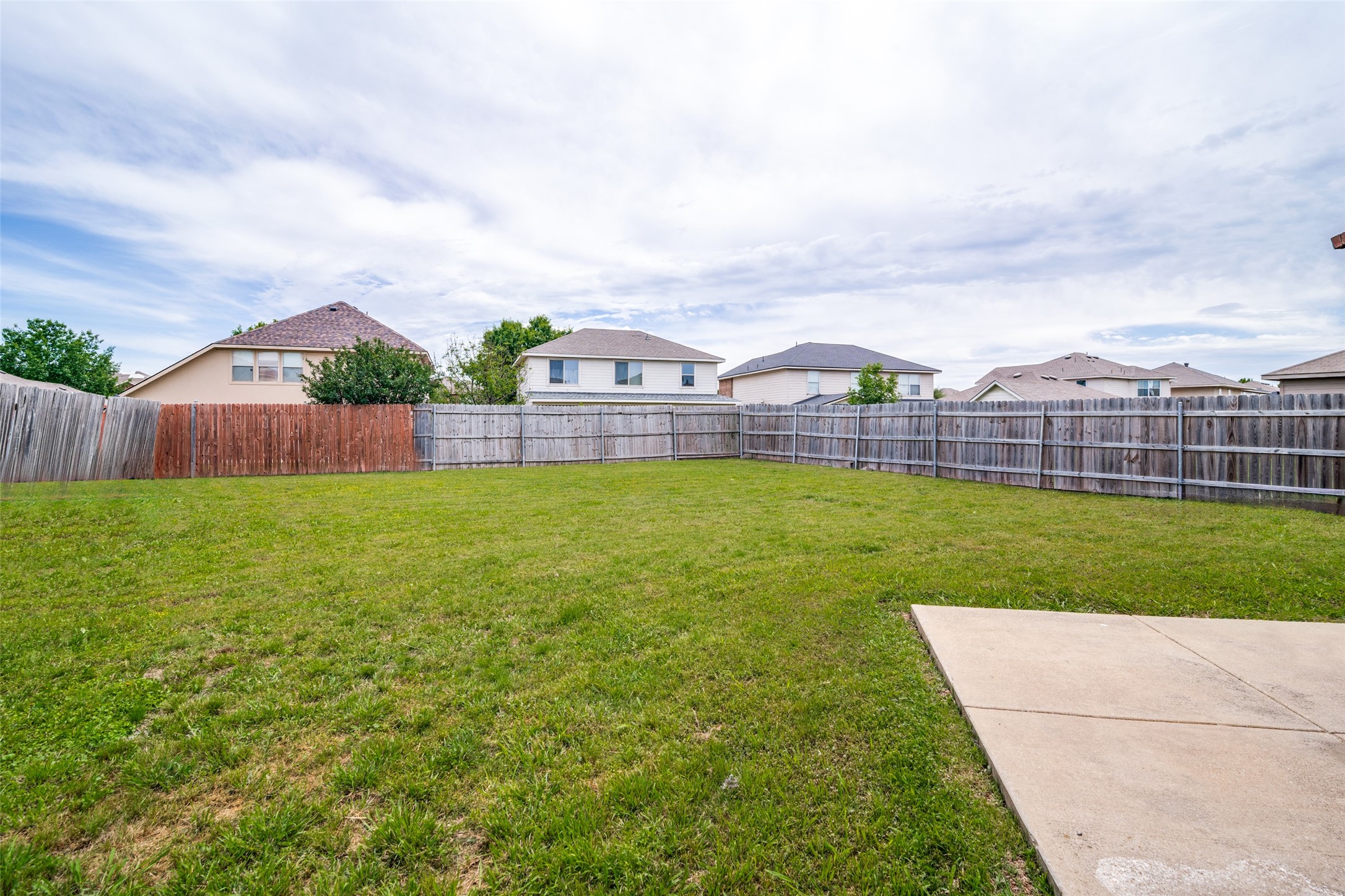 2040 Stagecoach Trail Heartland TX 75126