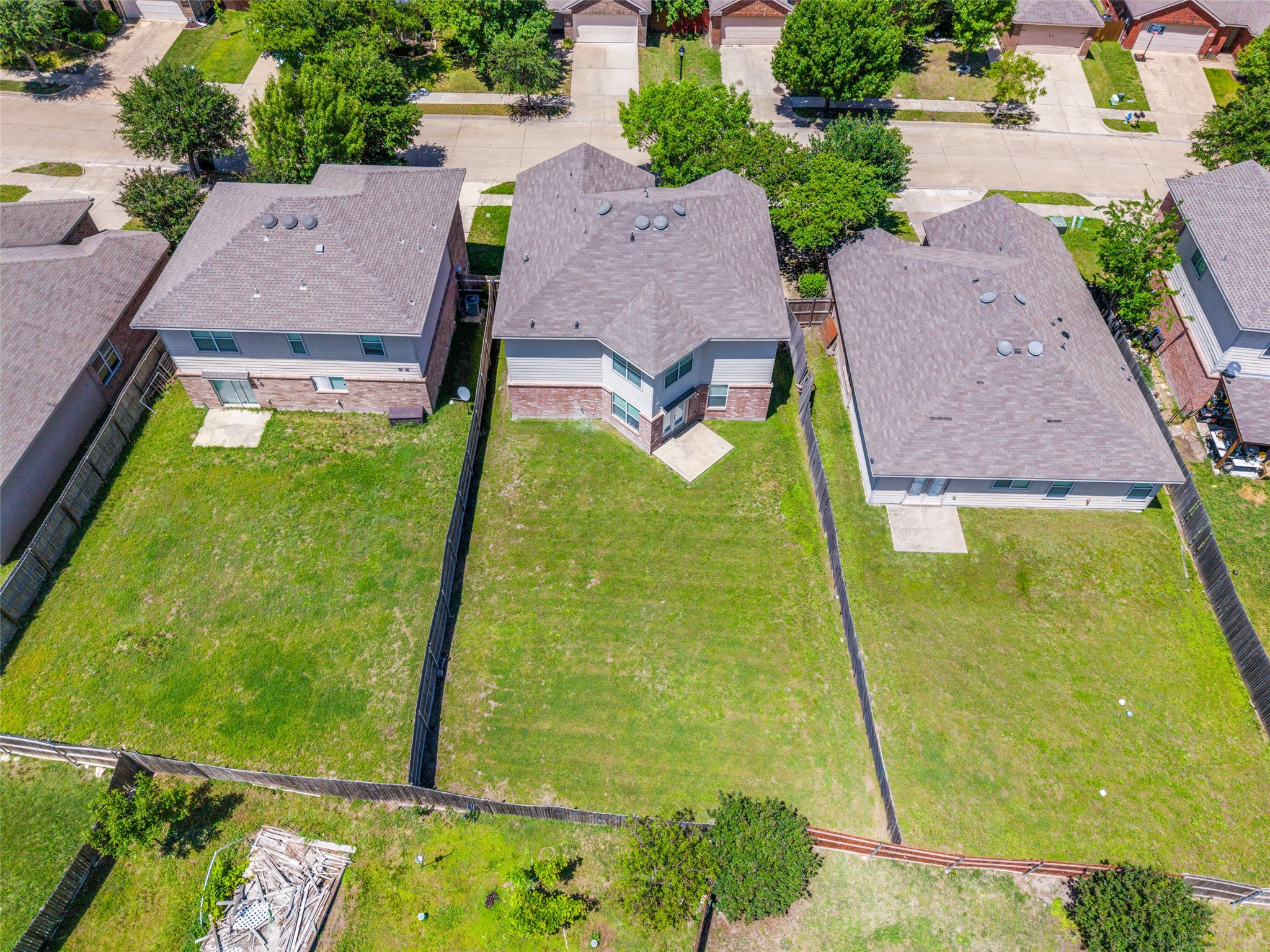 2040 Stagecoach Trail Heartland TX 75126