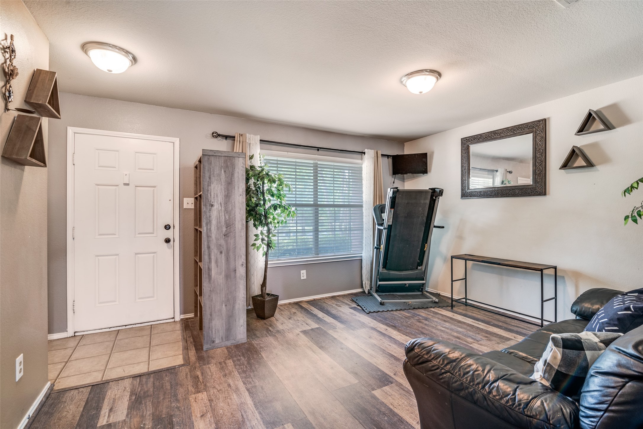 2040 Stagecoach Trail Heartland TX 75126