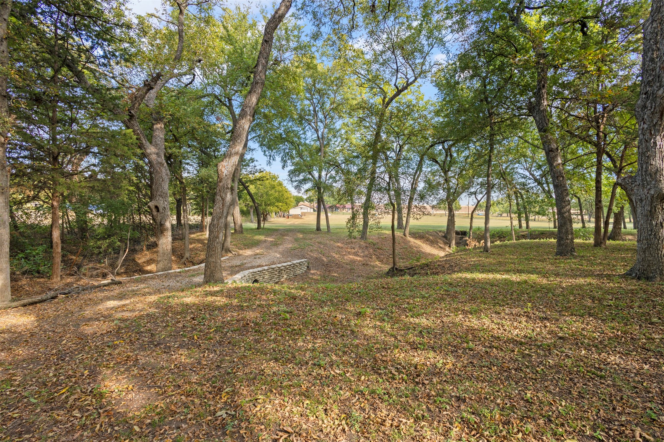 1009 W Interstate20 Grand Prairie TX 75052