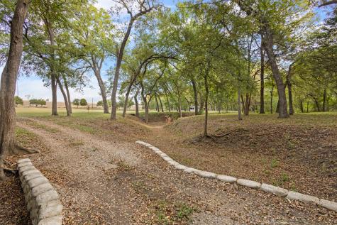 1009 W Interstate20 Grand Prairie TX 75052