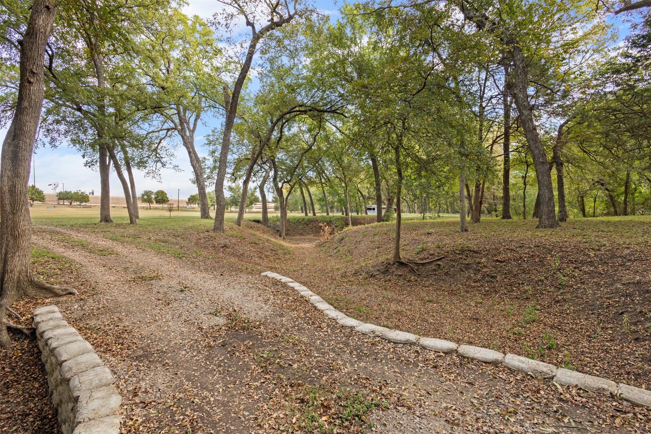 1009 W Interstate20 Grand Prairie TX 75052
