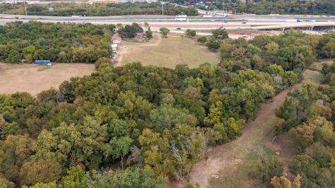 1009 W Interstate20 Grand Prairie TX 75052