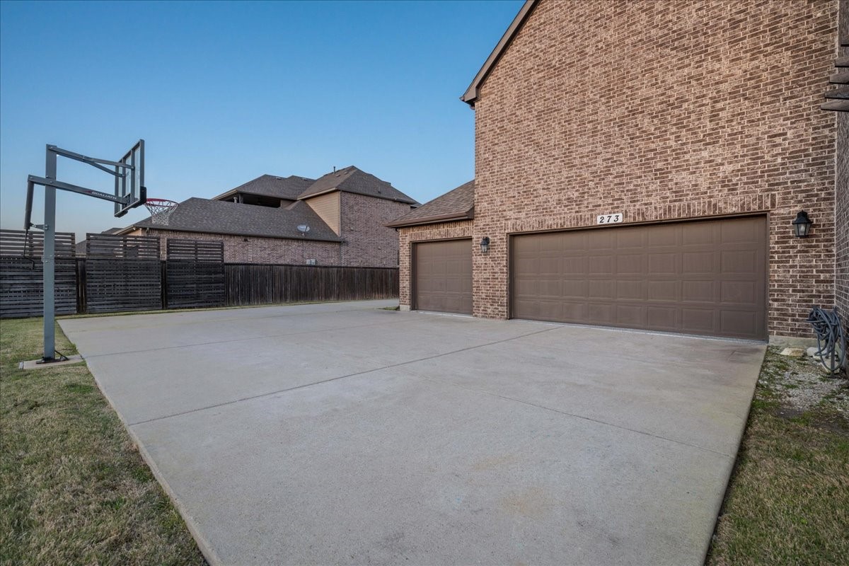 273 Shallow Brook Drive Sunnyvale TX 75182