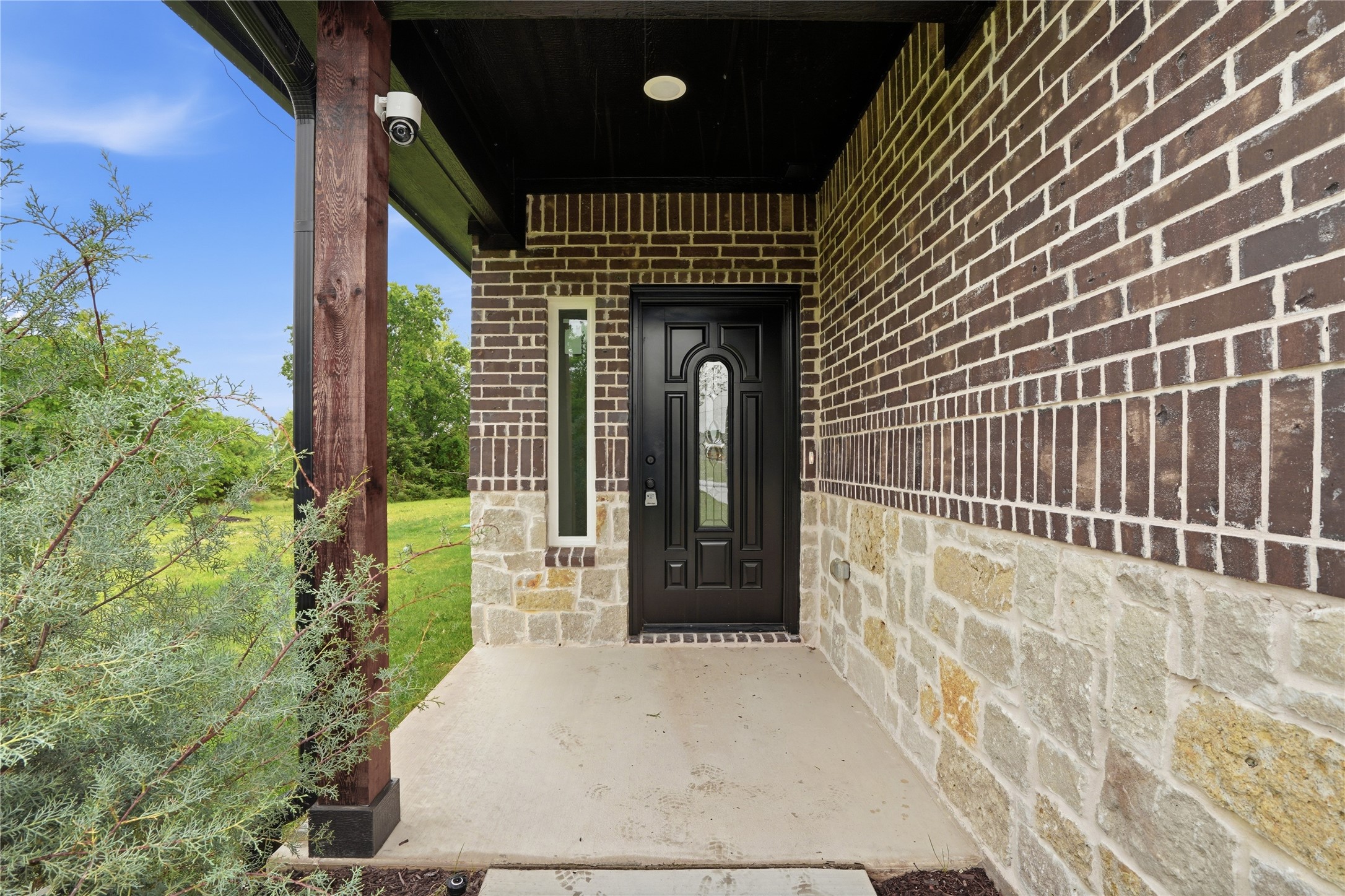 420 E Ball Street Tom Bean TX 75491