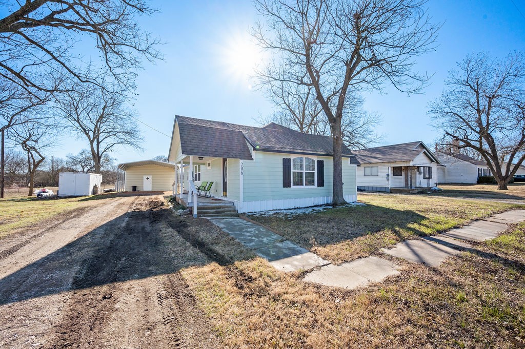 206 8th Street Moody TX 76557