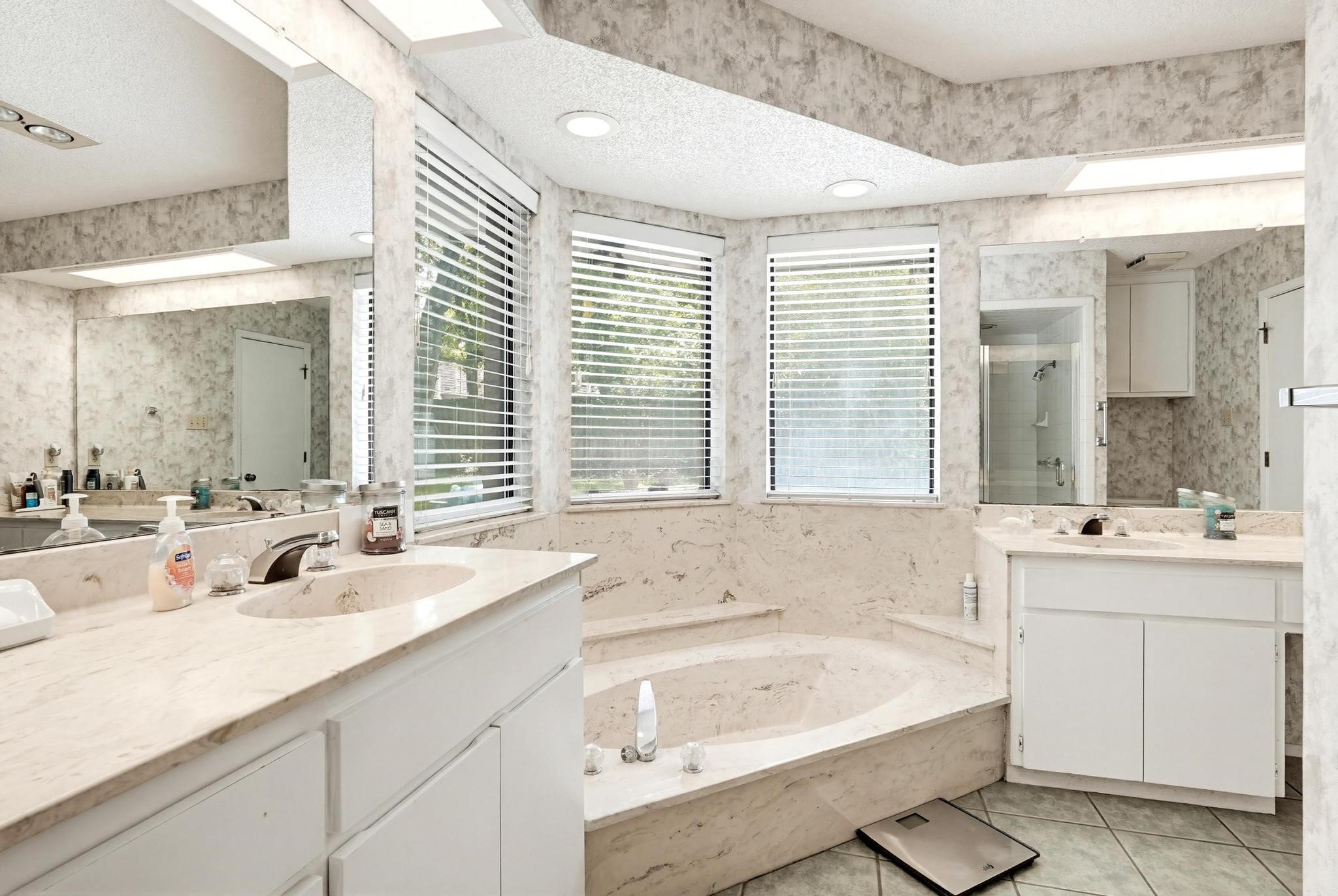 2401 Oak Shadow Court Arlington TX 76017