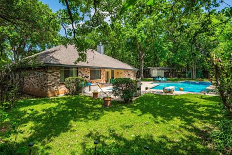 2401 Oak Shadow Court Arlington TX 76017