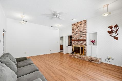 2401 Oak Shadow Court Arlington TX 76017