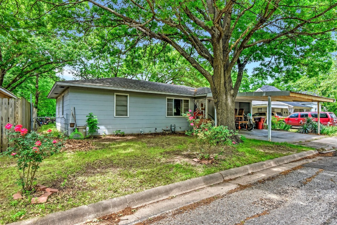 1519 Oriental Street Bonham TX 75418