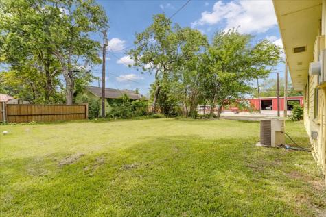 200 Victory Street Bonham TX 75418