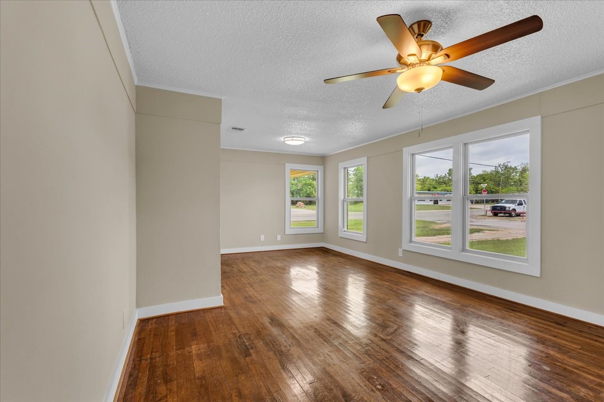 200 Victory Street Bonham TX 75418