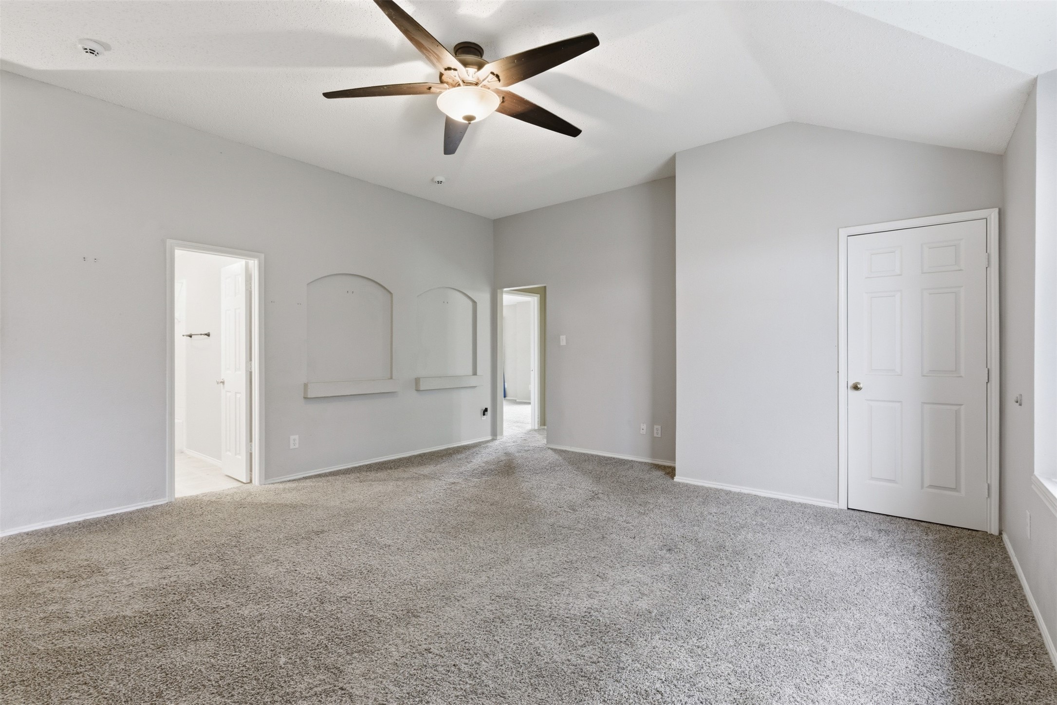 829 Elbe Drive Arlington TX 76001
