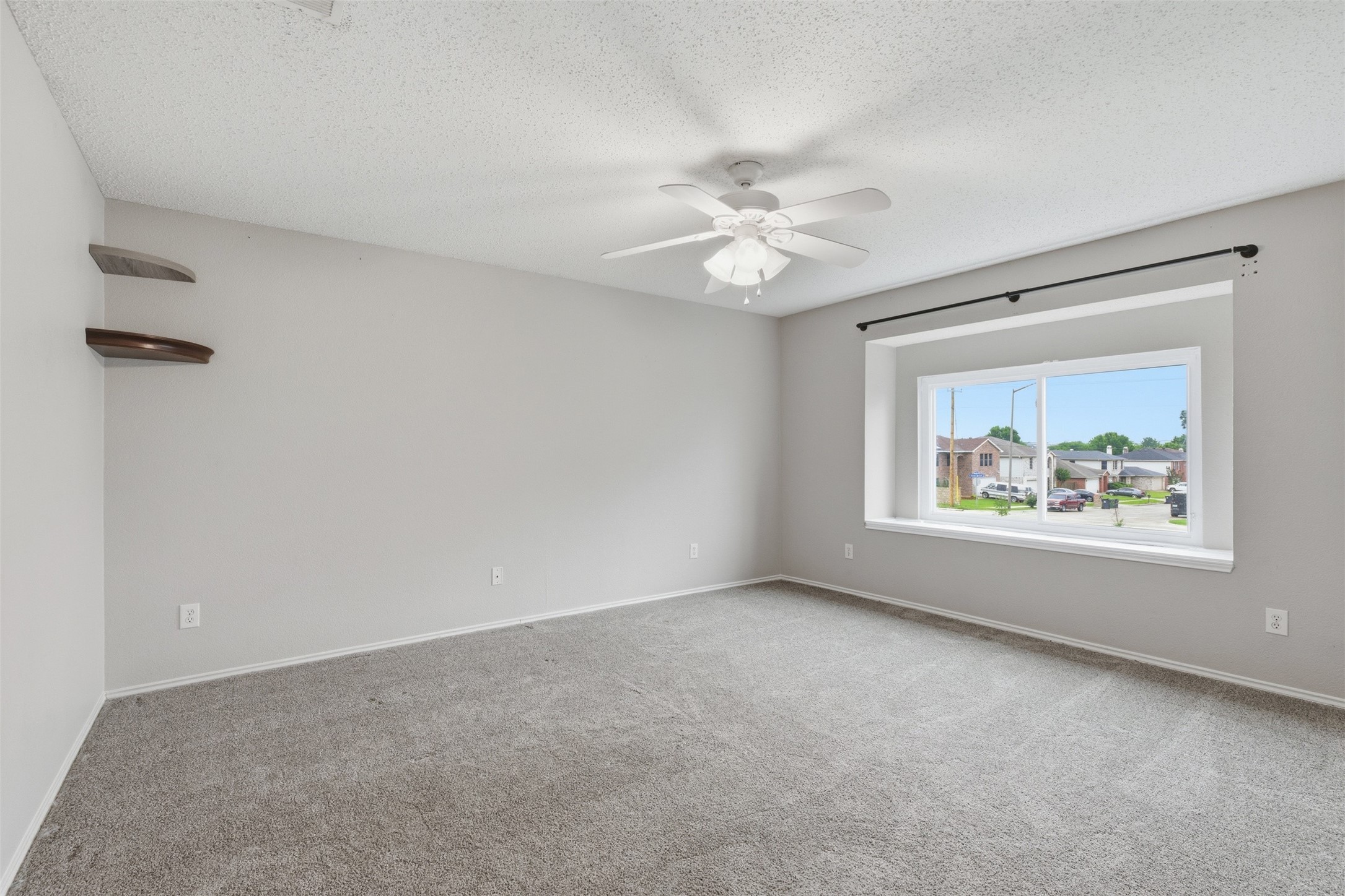 829 Elbe Drive Arlington TX 76001