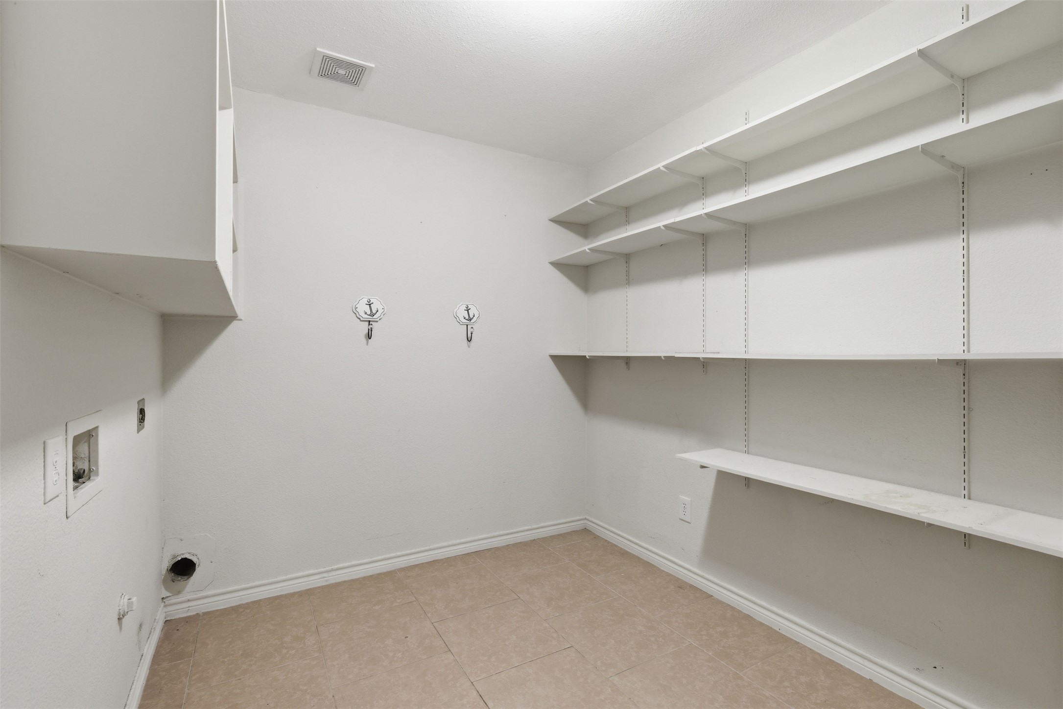 829 Elbe Drive Arlington TX 76001