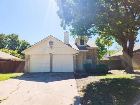 1418 Woodfern Drive Arlington TX 76018