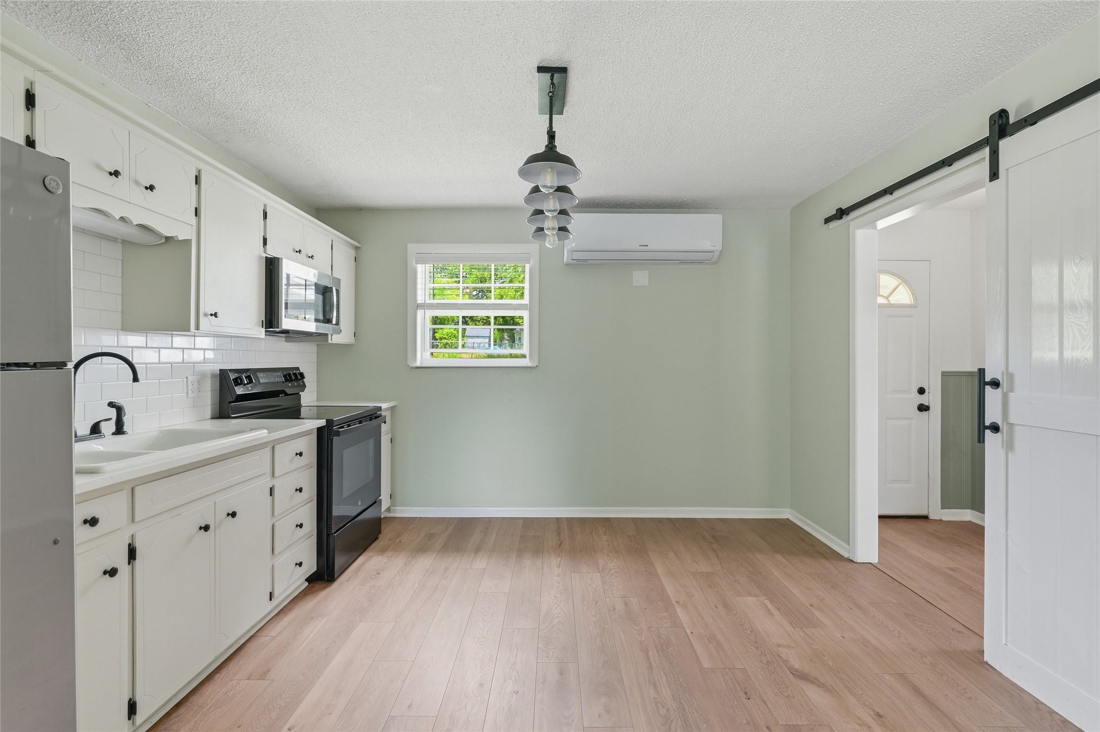 815 W Hull Street Denison TX 75020