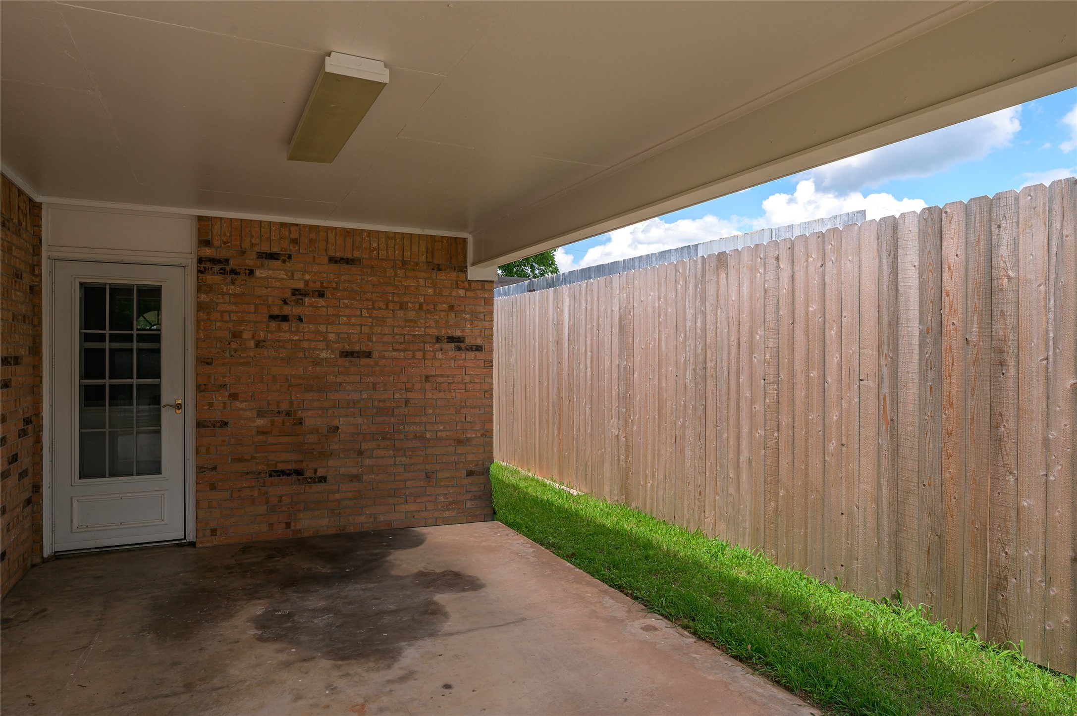 815 W Hull Street Denison TX 75020