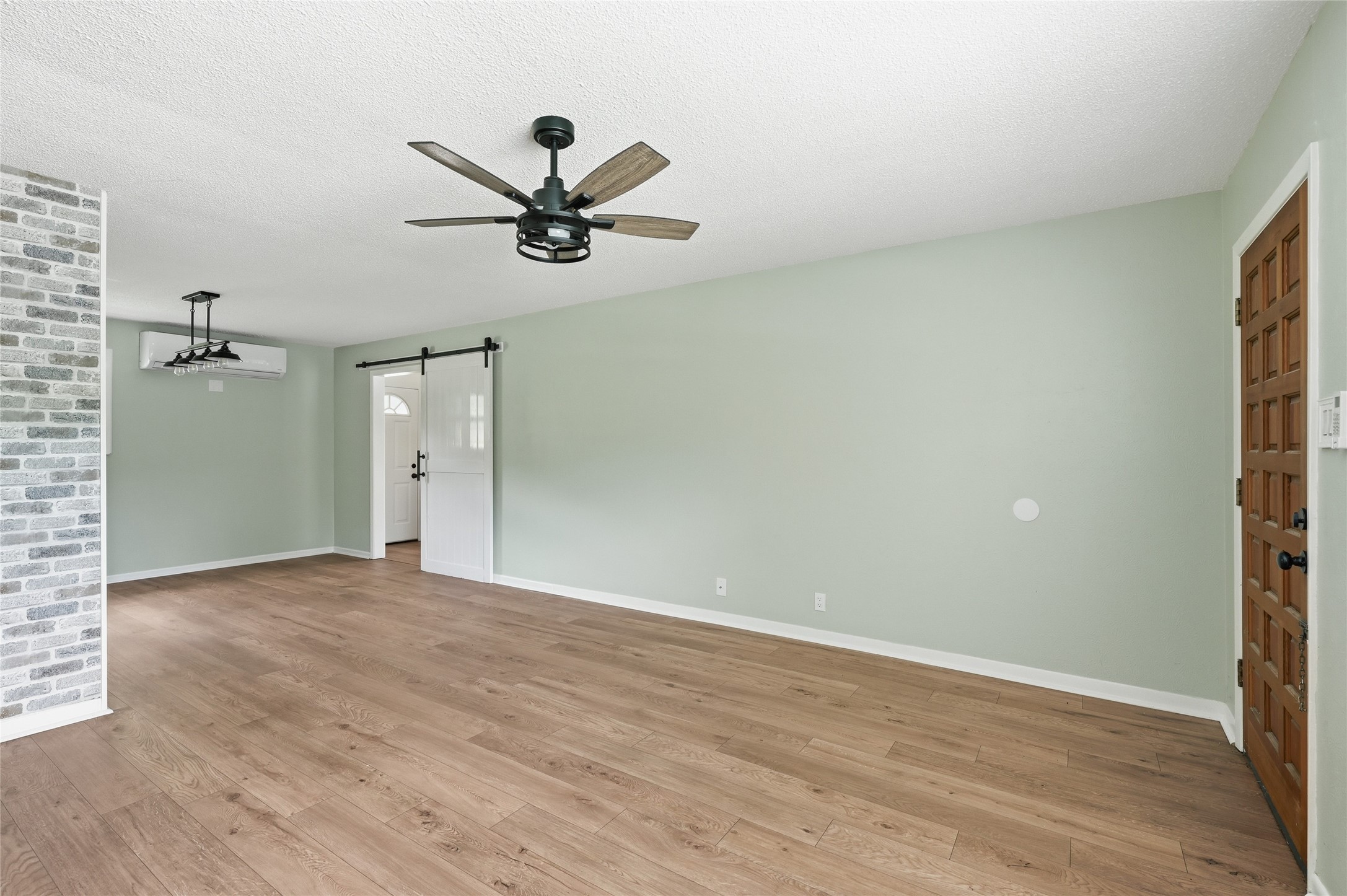 815 W Hull Street Denison TX 75020