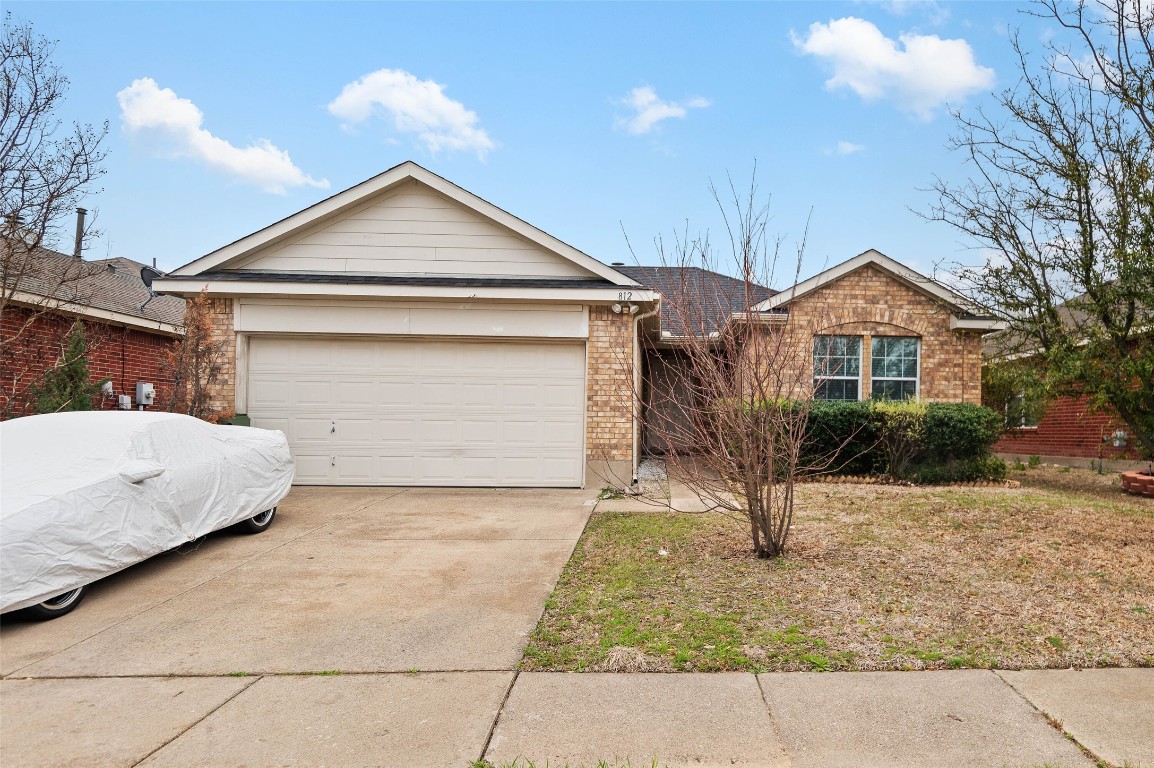 812 Plumeria Drive Arlington TX 76002