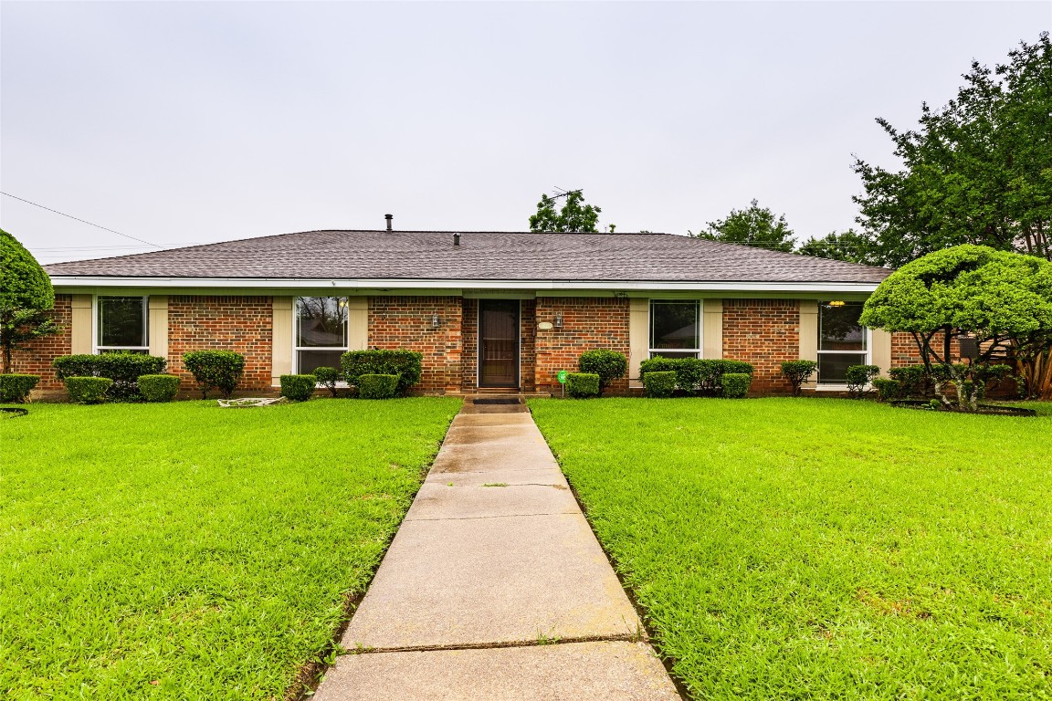 6221 Whitman Avenue Fort Worth TX 76133