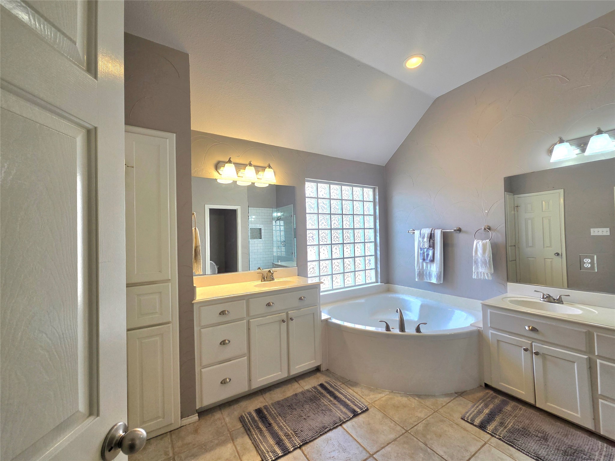 2079 Fair Oaks Circle Corinth TX 76210