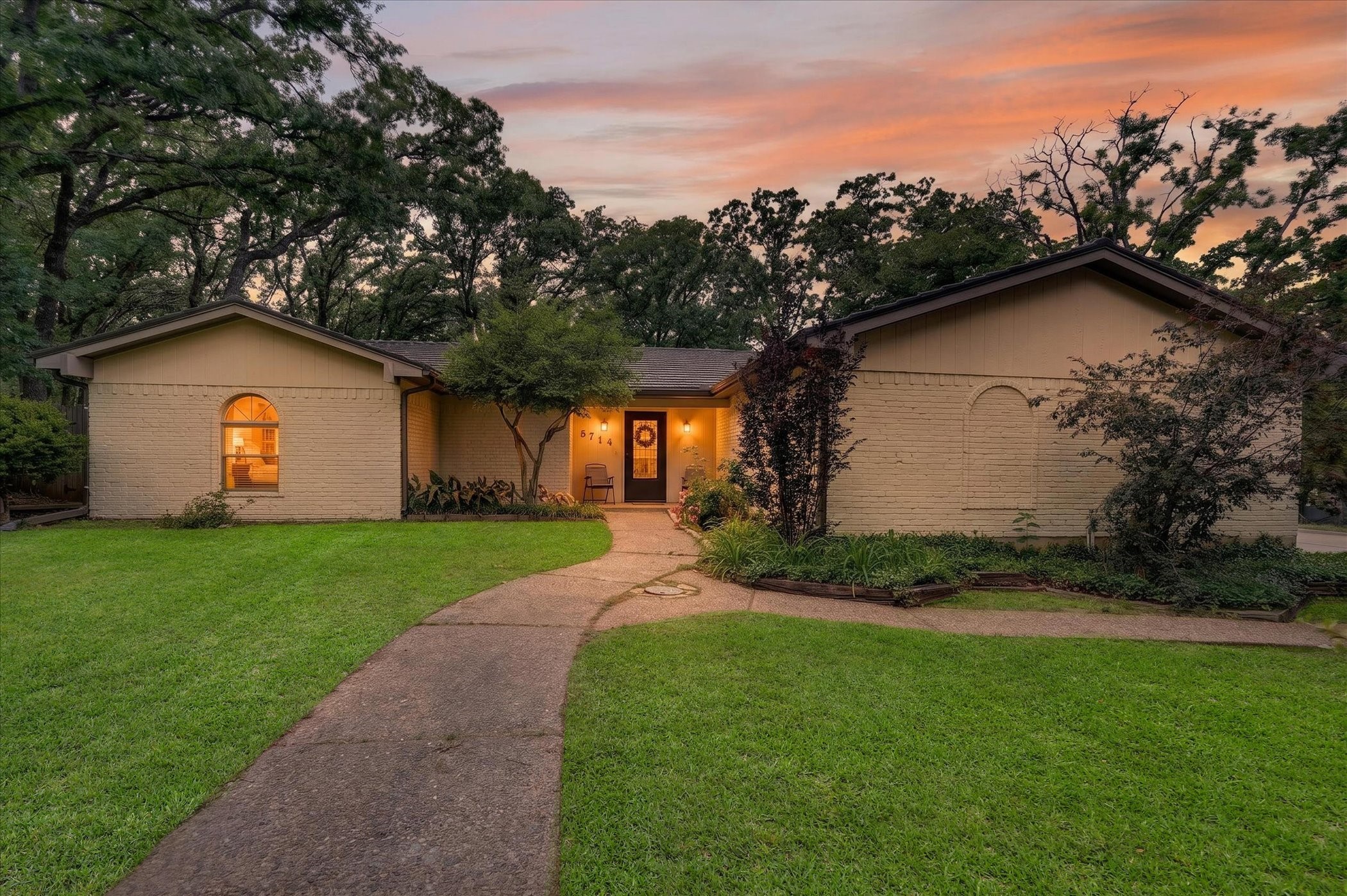 5714 Cherrywood Lane Arlington TX 76016