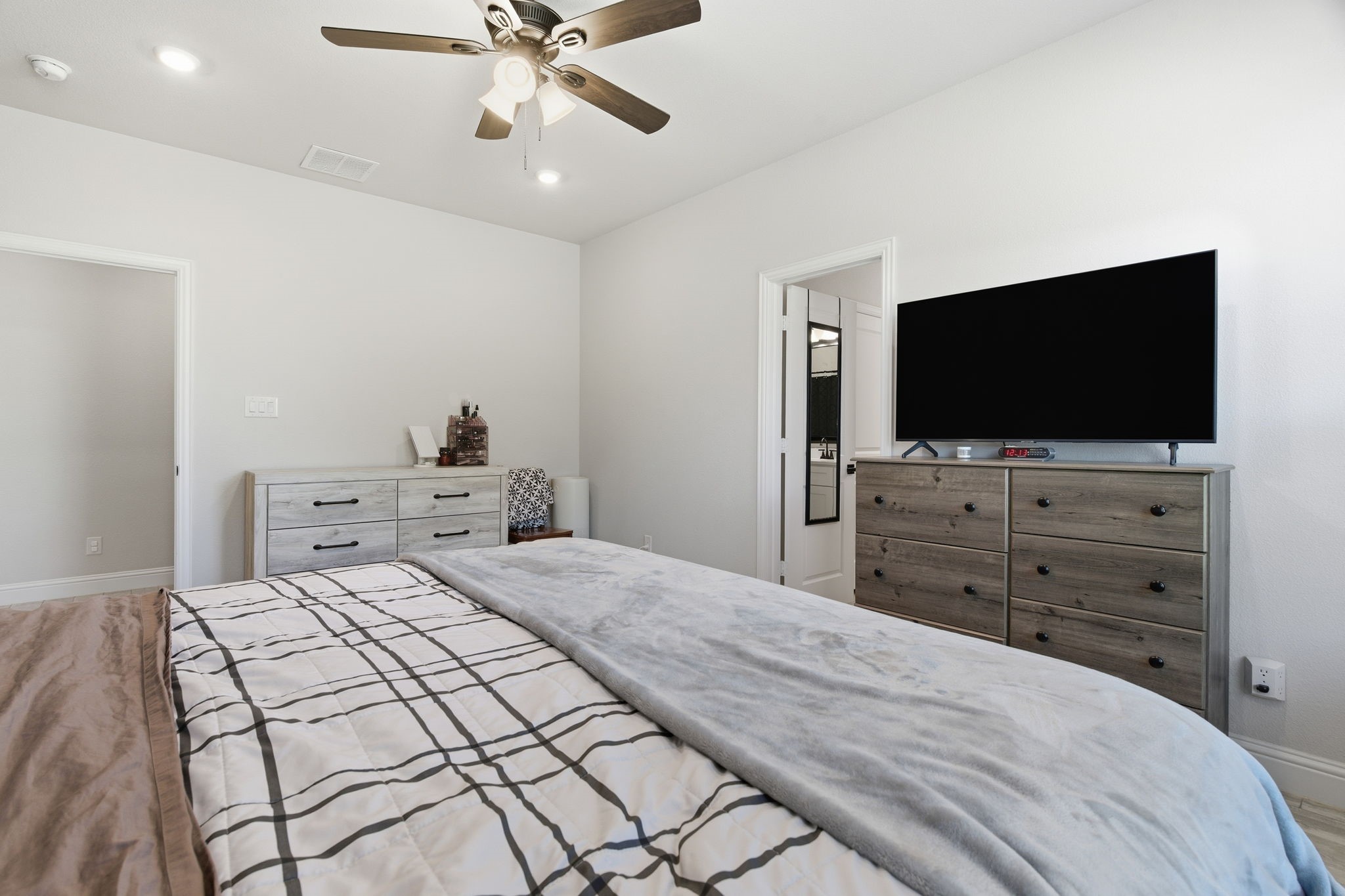 2316 Neches Street Granbury TX 76048