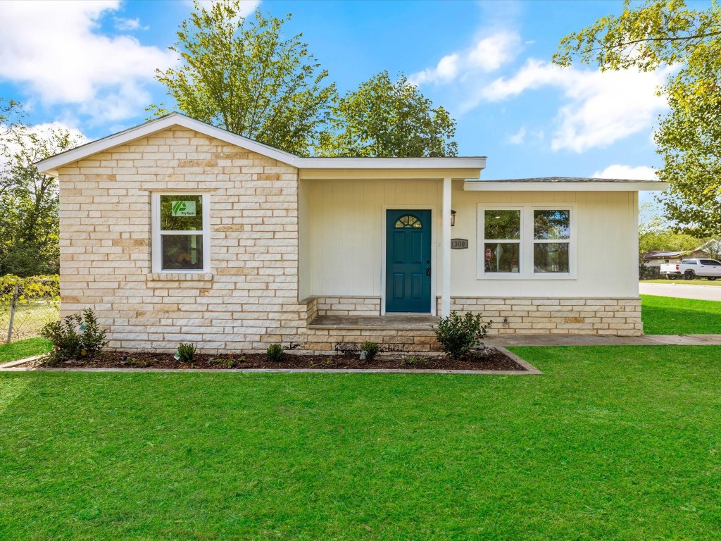 1300 E Mulkey Street Fort Worth TX 76104