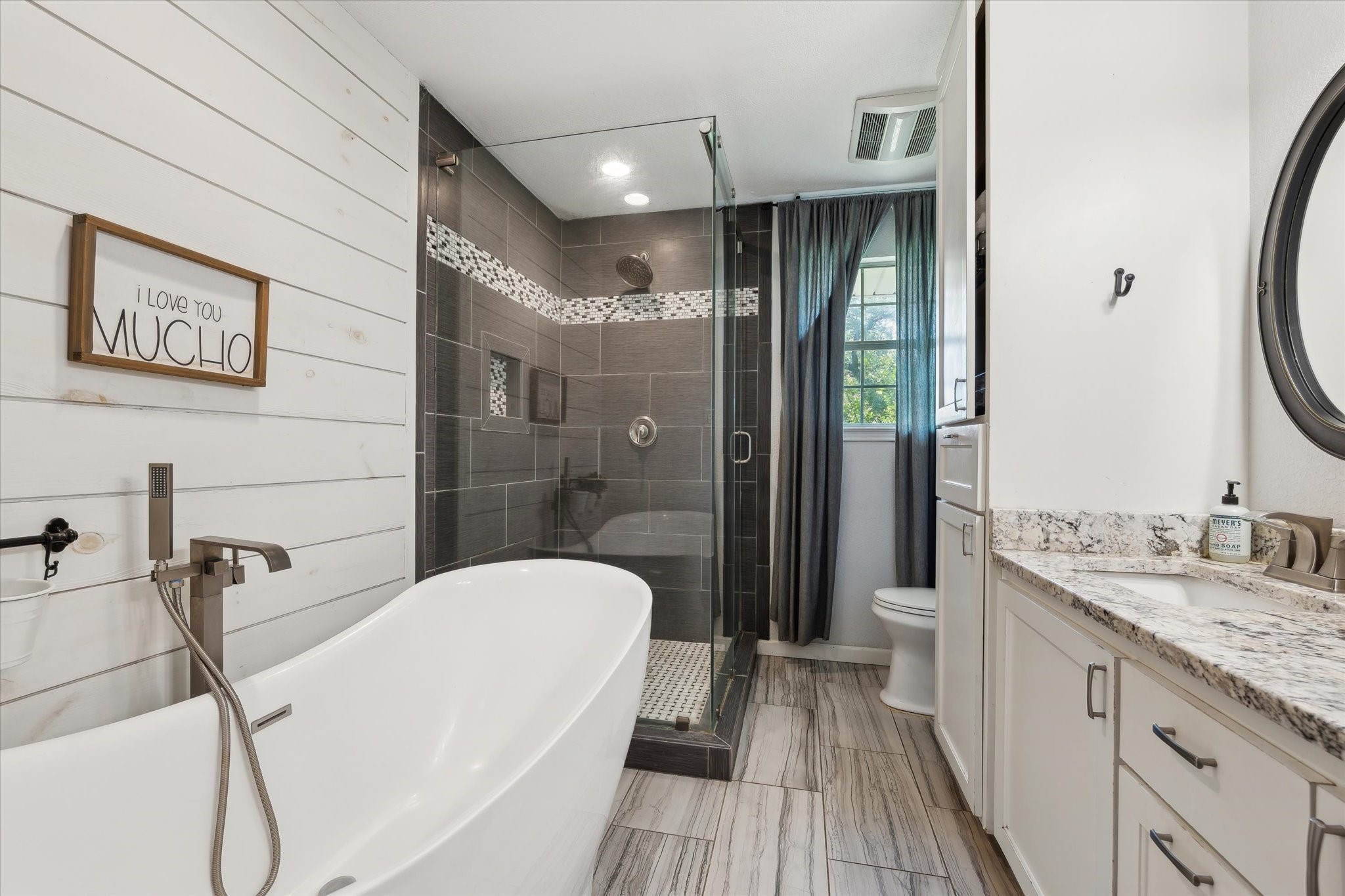 168 Barker Lane Waco TX 76705