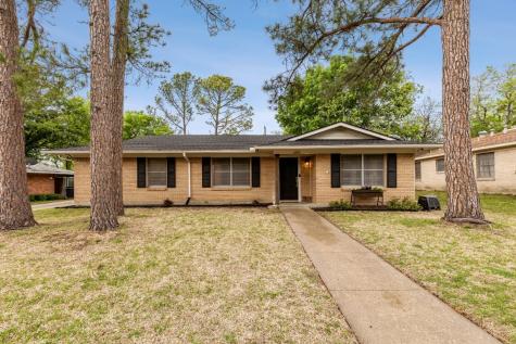 1205 Crestridge Street Ennis TX 75119