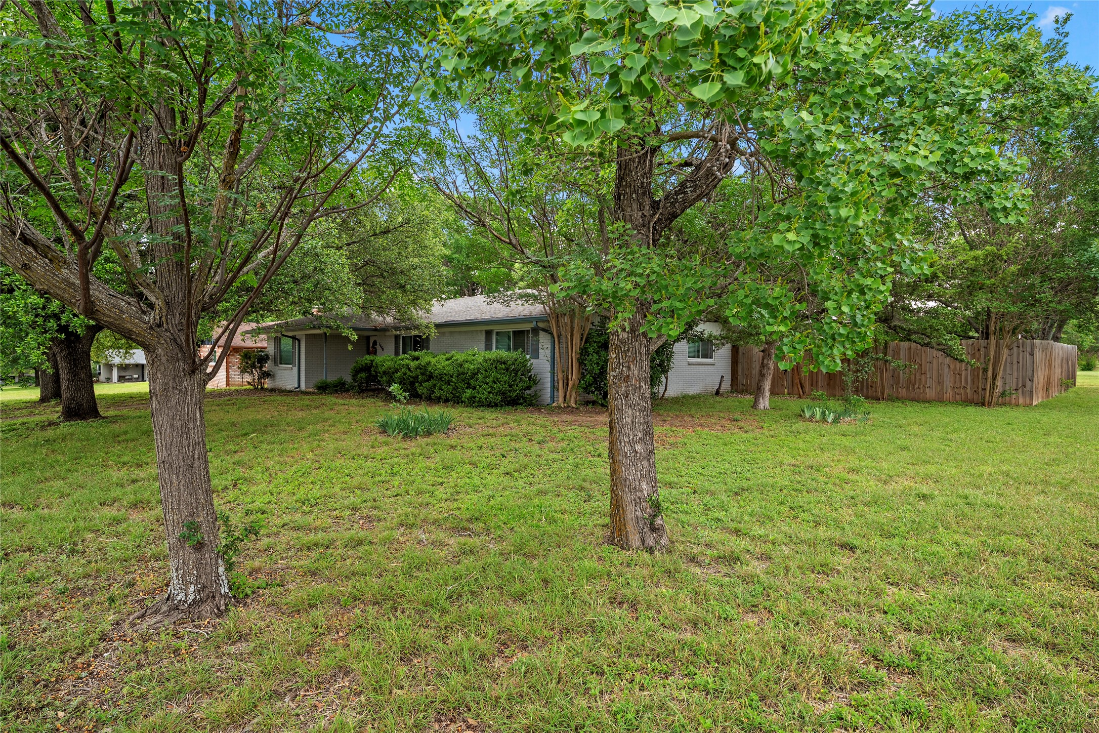 7440 Brentwood Circle Woodway TX 76712