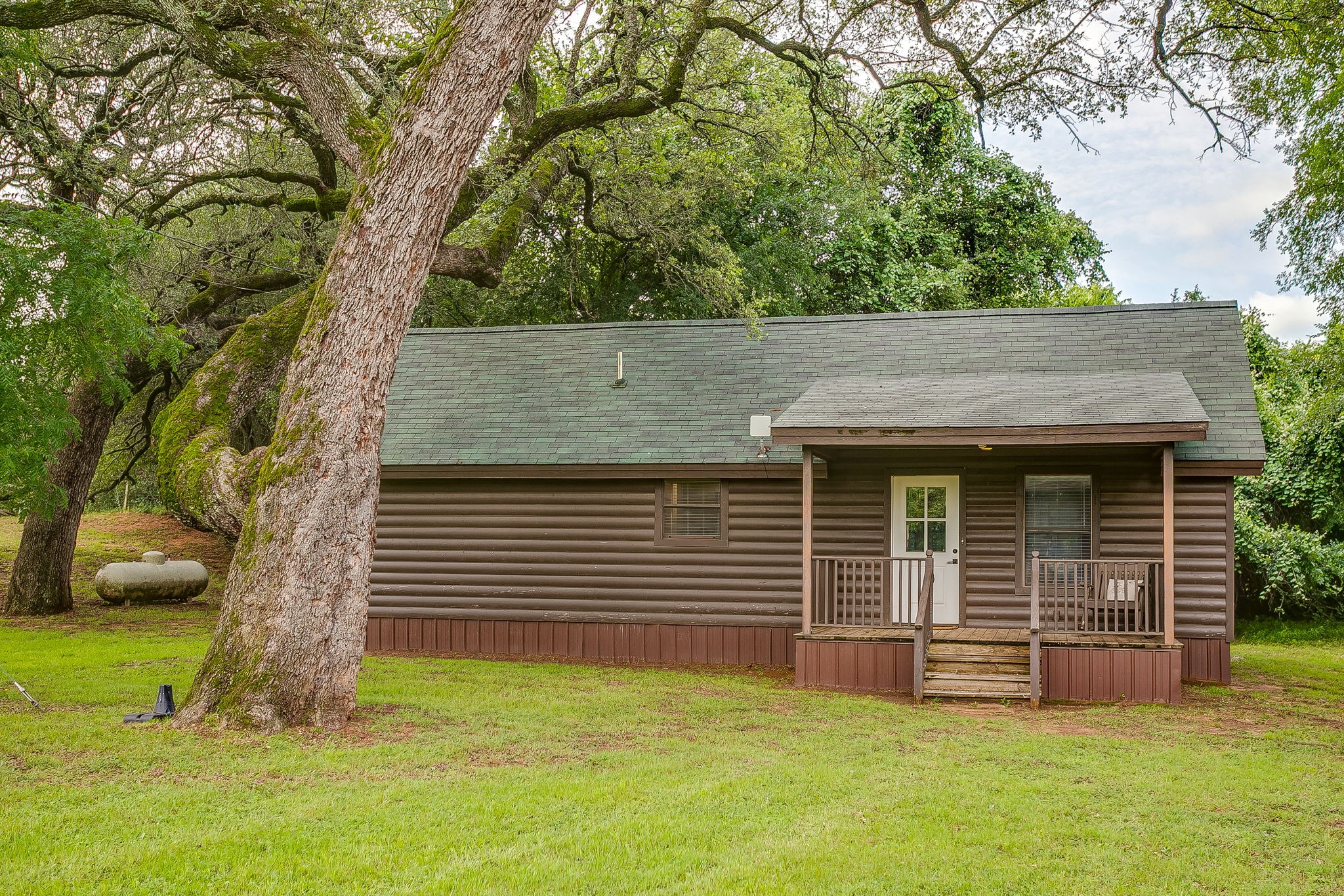 400 Coronados Trail Graford TX 76449