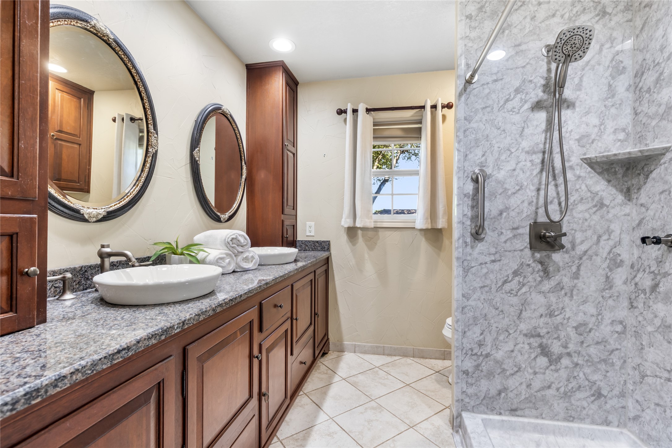 1814 Oak Creek Drive Sherman TX 75092