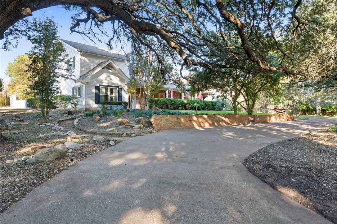 5701 Bogey Lane Waco TX 76708